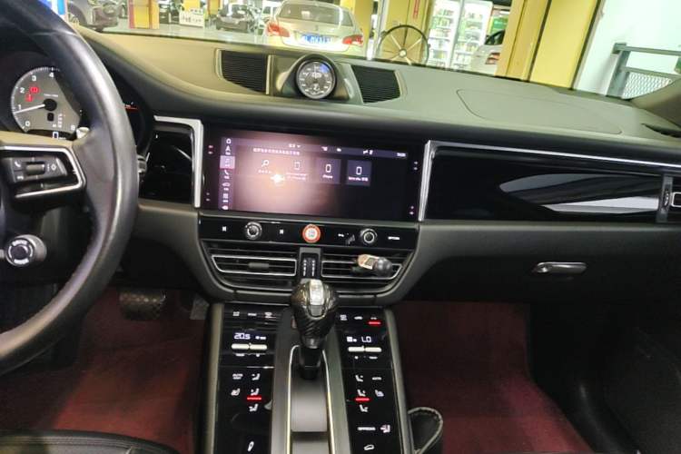 Used Porsche Macan 2022 Macan S 2.9T Audio And AC Panel
