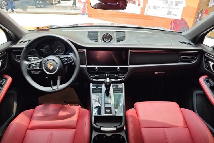 Used Porsche Macan 2022 Macan 2.0T Center Console