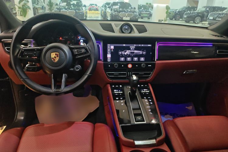 Used Porsche Macan 2022 Macan GTS 2.9T Center Console