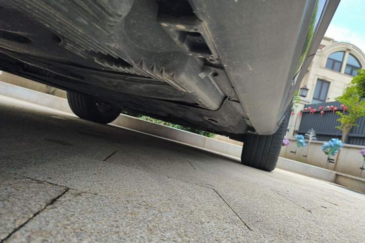 Used Porsche Macan 2022 Macan 2.0T Chassis Rear Right