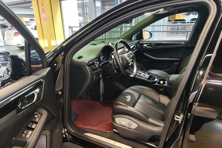 Used Porsche Macan 2022 Macan S 2.9T Driver Seat