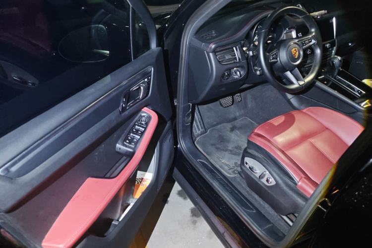 Used Porsche Macan 2022 Macan 2.0T Driver Seat