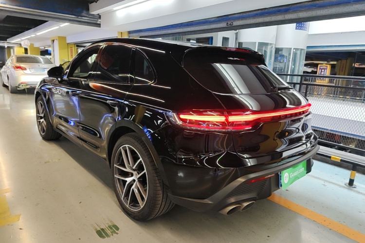 Used Porsche Macan 2022 Macan S 2.9T Exterior 2