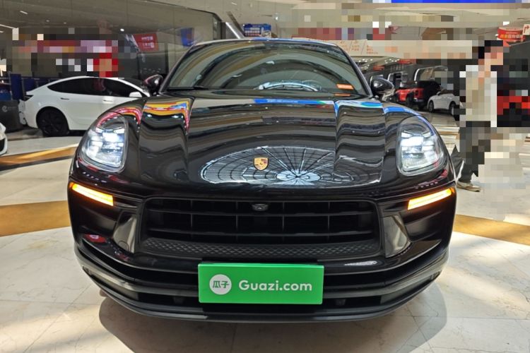 Used Porsche Macan 2022 Macan 2.0T Front