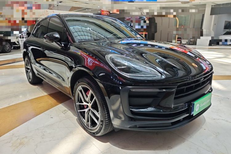 Used Porsche Macan 2022 Macan 2.0T Front Right 45 Deg