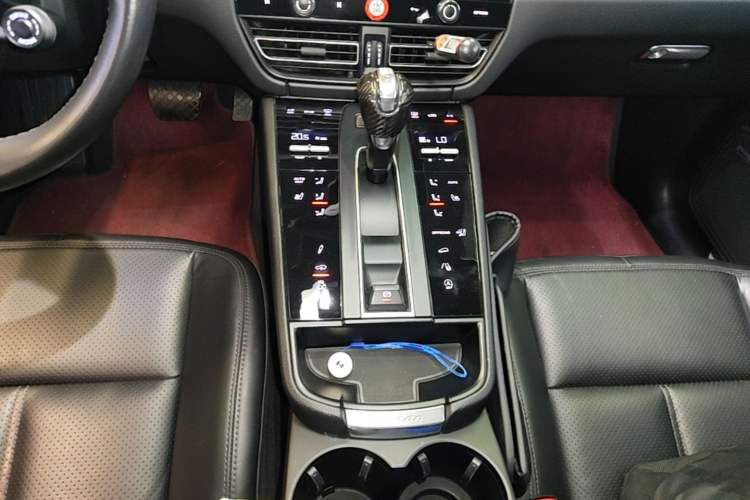 Used Porsche Macan 2022 Macan S 2.9T Gear Lever