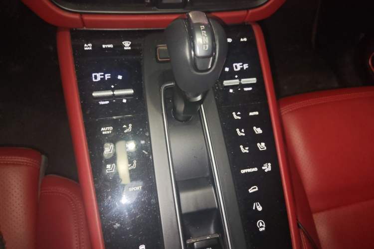 Used Porsche Macan 2022 Macan 2.0T Gear Lever
