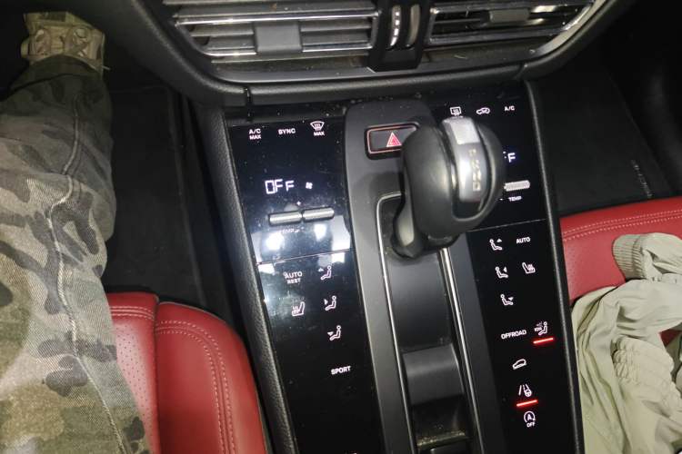 Used Porsche Macan 2022 Macan 2.0T Gear Lever