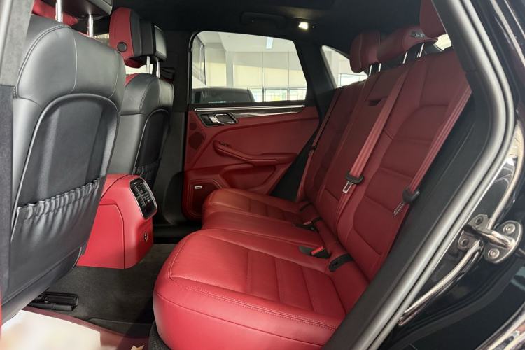 Used Porsche Macan 2022 Macan GTS 2.9T Interior 8