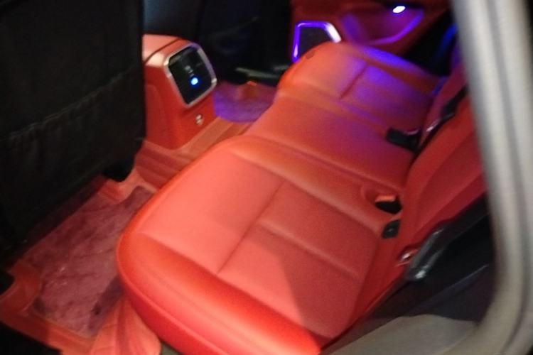Used Porsche Macan 2022 Macan 2.0T Left Rear Seat