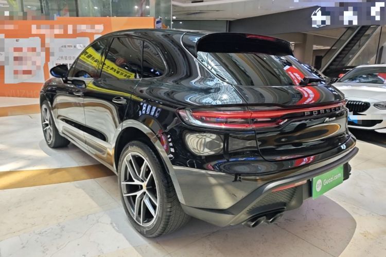 Used Porsche Macan 2022 Macan 2.0T Rear Left 45 Deg