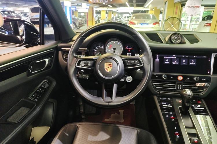 Used Porsche Macan 2022 Macan S 2.9T Steering Wheel
