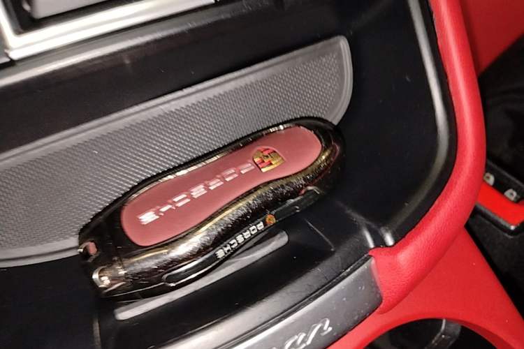 Used Porsche Macan 2022 Macan 2.0T Vehicle Key