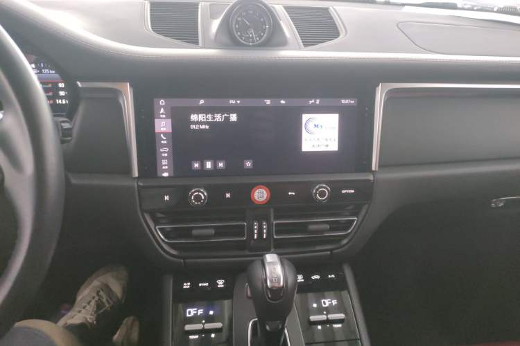 Used Porsche Macan 2022 Macan 2.0T Audio And AC Panel