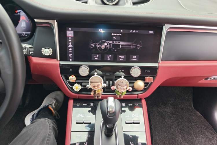 Used Porsche Macan 2022 Macan 2.0T Audio And AC Panel