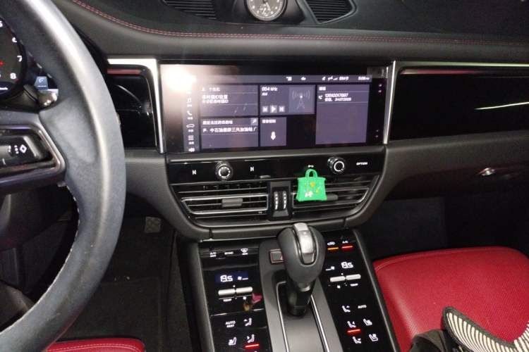 Used Porsche Macan 2022 Macan 2.0T Audio And AC Panel