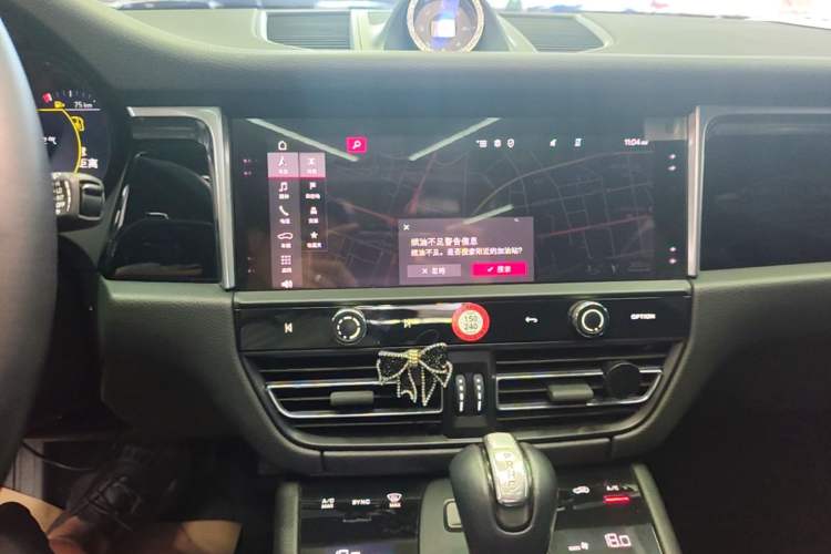 Used Porsche Macan 2022 Macan 2.0T Audio And AC Panel