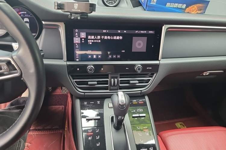 Used Porsche Macan 2022 Macan 2.0T Audio And AC Panel