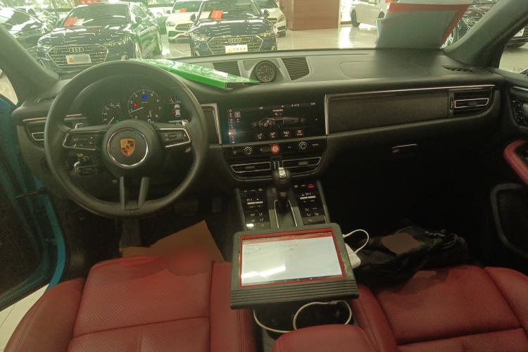 Used Porsche Macan 2022 Macan 2.0T Center Console