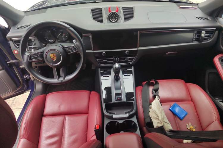 Used Porsche Macan 2022 Macan 2.0T Center Console