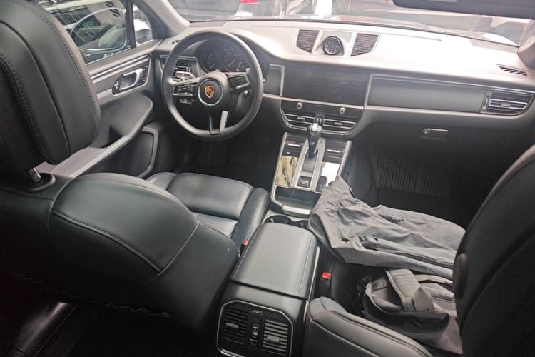 Used Porsche Macan 2022 Macan 2.0T Center Console