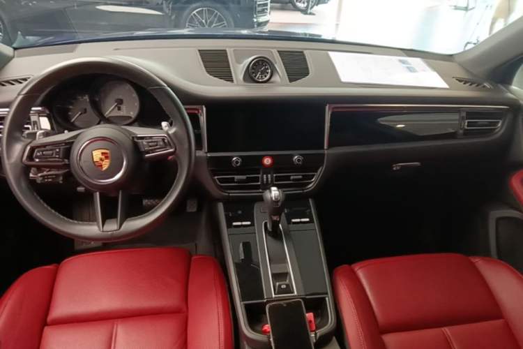 Used Porsche Macan 2022 Macan S 2.9T Center Console
