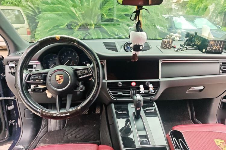 Used Porsche Macan 2022 Macan 2.0T Center Console