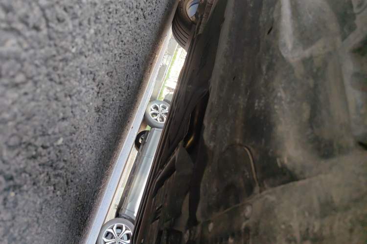 Used Porsche Macan 2022 Macan T 2.0T Chassis Front Right