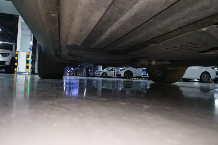 Used Porsche Macan 2022 Macan 2.0T Chassis Front Right