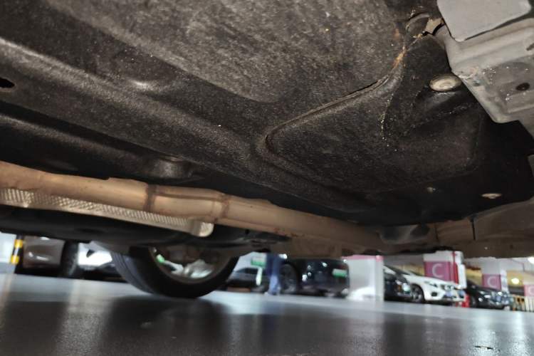 Used Porsche Macan 2022 Macan 2.0T Chassis Rear Left