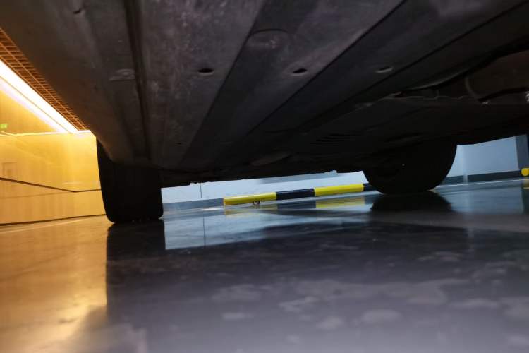 Used Porsche Macan 2022 Macan 2.0T Chassis Rear Left