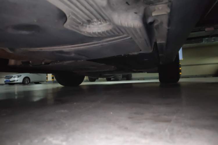 Used Porsche Macan 2022 Macan 2.0T Chassis Rear Right