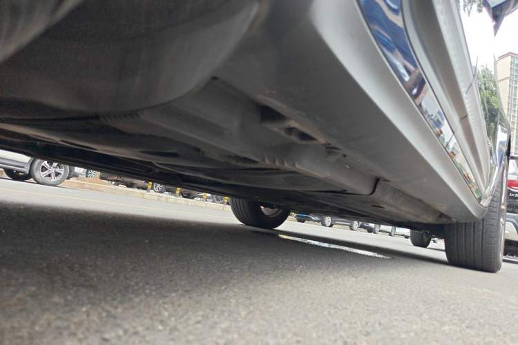 Used Porsche Macan 2022 Macan 2.0T Chassis Rear Right