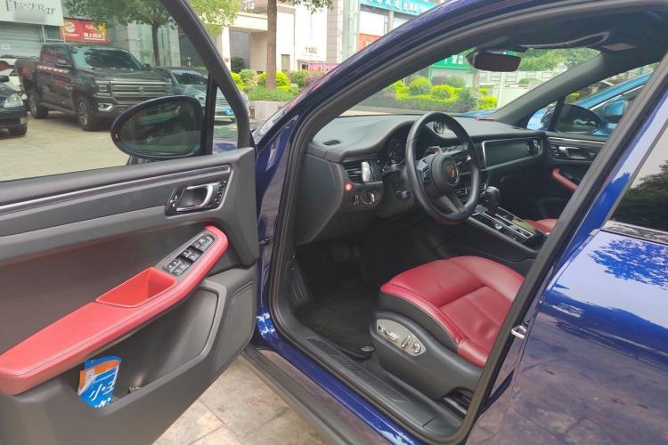 Used Porsche Macan 2022 Macan 2.0T Driver Seat