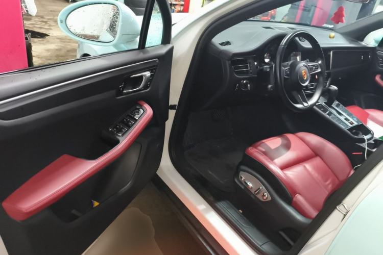 Used Porsche Macan 2022 Macan 2.0T Driver Seat