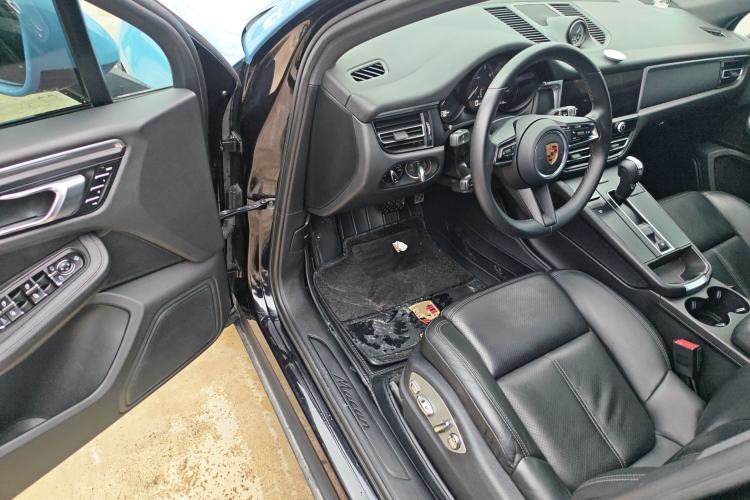 Used Porsche Macan 2022 Macan 2.0T Driver Seat