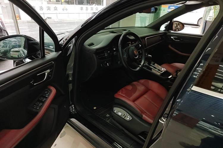 Used Porsche Macan 2022 Macan 2.0T Driver Seat