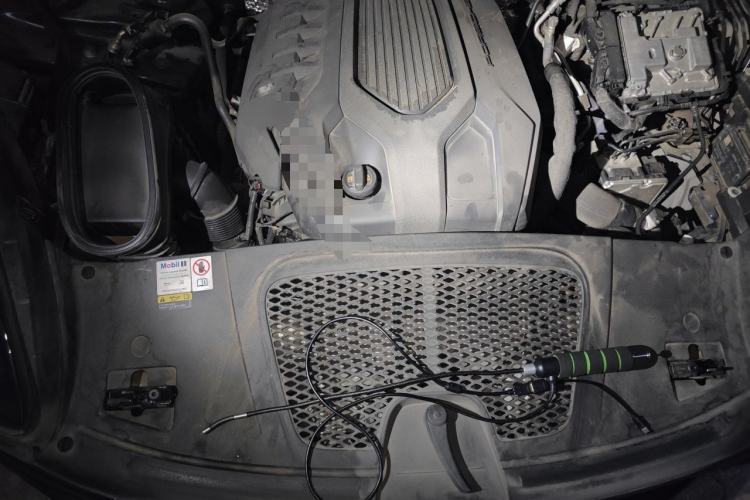 Used Porsche Macan 2022 Macan 2.0T Engine Bay