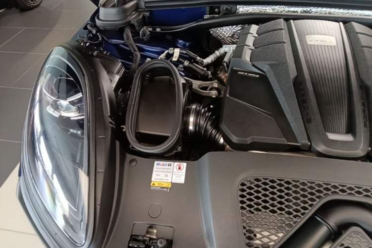 Used Porsche Macan 2022 Macan S 2.9T Engine Bay Right