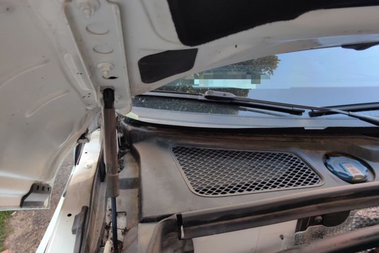 Used Porsche Macan 2022 Macan T 2.0T Engine Bay Right