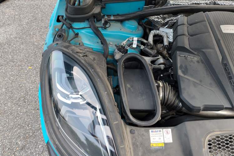 Used Porsche Macan 2022 Macan S 2.9T Engine Bay Right
