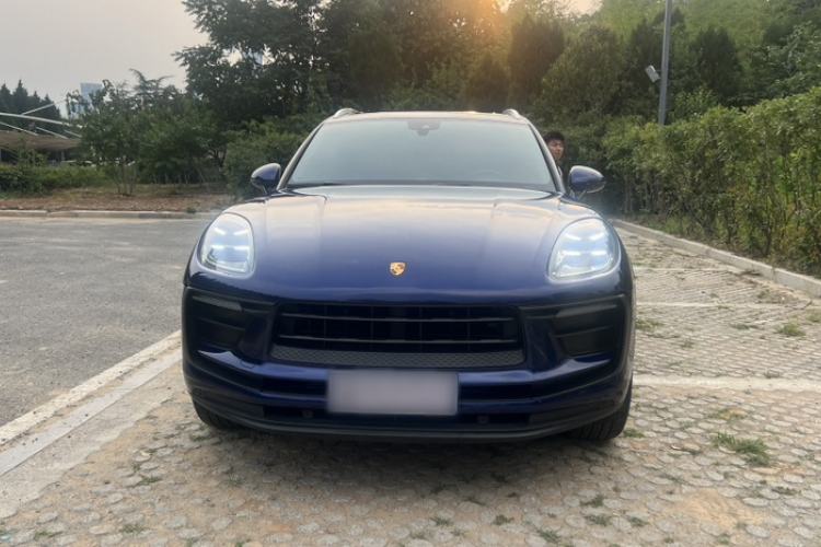 Used Porsche Macan 2022 Macan 2.0T Exterior 1