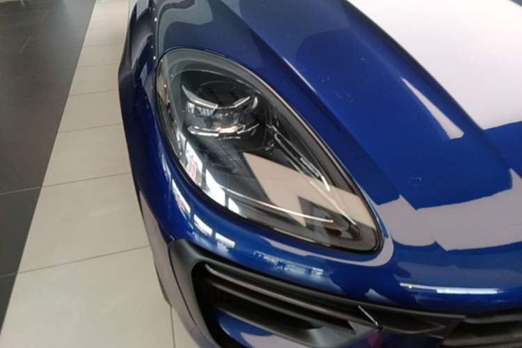 Used Porsche Macan 2022 Macan S 2.9T Exterior 3