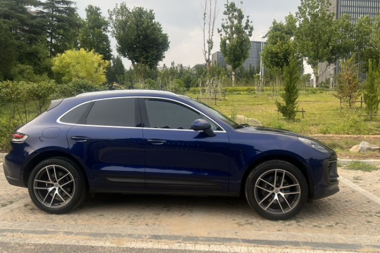 Used Porsche Macan 2022 Macan 2.0T Exterior 3