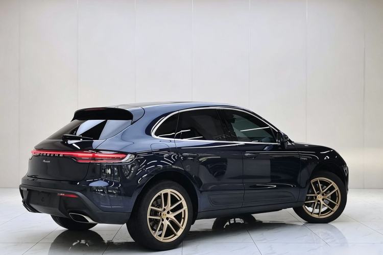 Used Porsche Macan 2022 Macan 2.0T Exterior 4