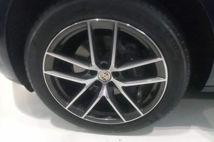Used Porsche Macan 2022 Macan 2.0T Exterior 4