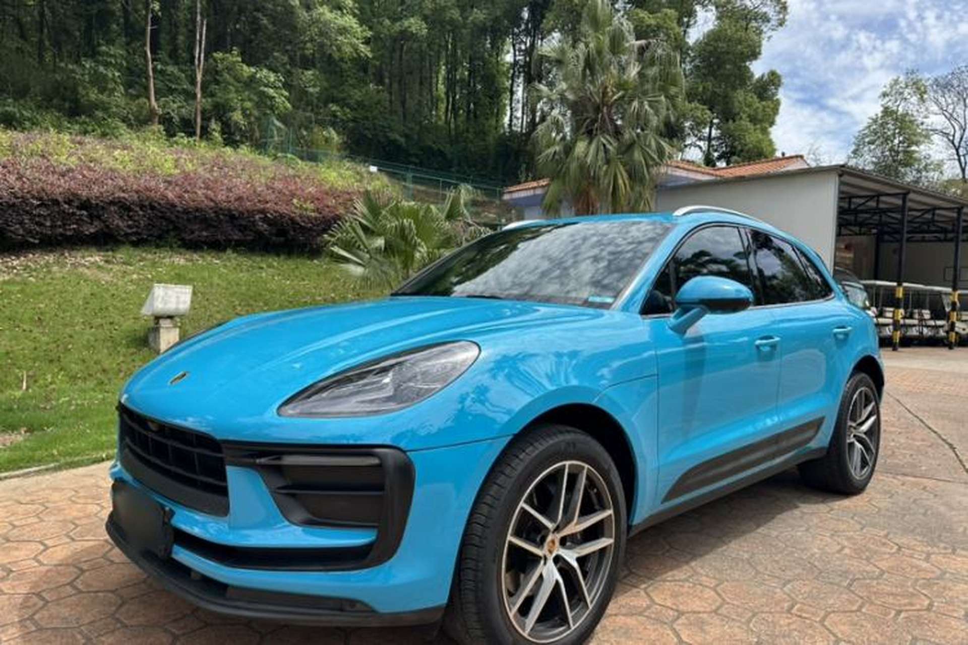 Used Porsche Macan 2022 Macan 2.0T Front Left 45 Deg