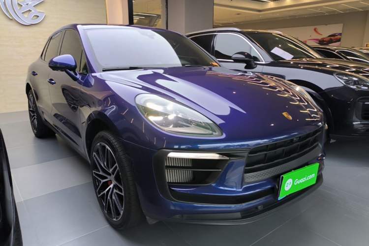 Used Porsche Macan 2022 Macan S 2.9T Front Right 45 Deg