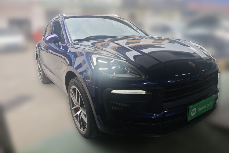 Used Porsche Macan 2022 Macan S 2.9T Front Right 45 Deg
