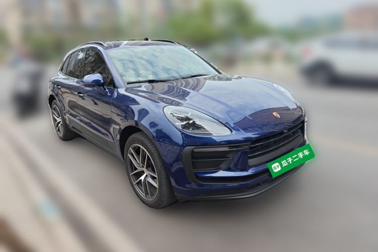 Used Porsche Macan 2022 Macan 2.0T Front Right 45 Deg